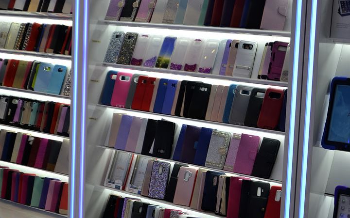 Pokrowce na najpopularniejsze modele smartfonów ze sklepu Etui GSM PUFFS