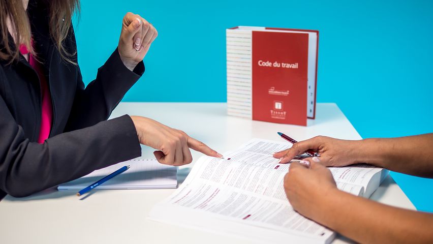 Jakim sposobem szukać legalnej pracy dla cudzoziemców?