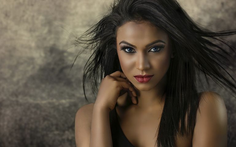 Ogłoszenia o podłożu seksualnym – escort girls