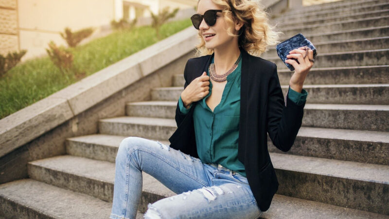 Mini portfel damski – dlaczego cieszy się popularnością